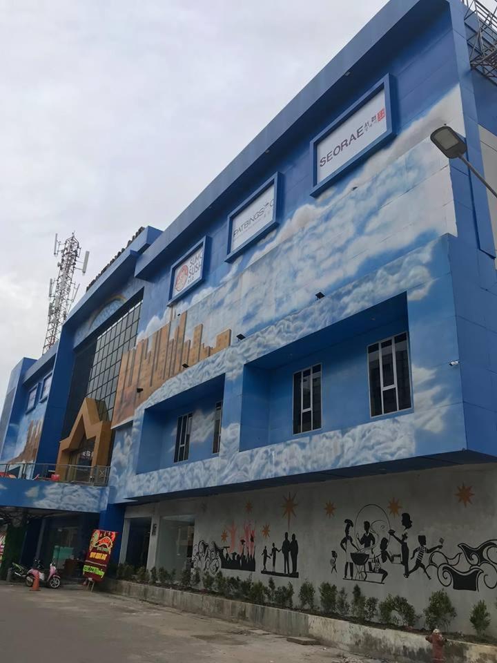 Heavenly Land Family Hotel Palembang Eksteriør billede