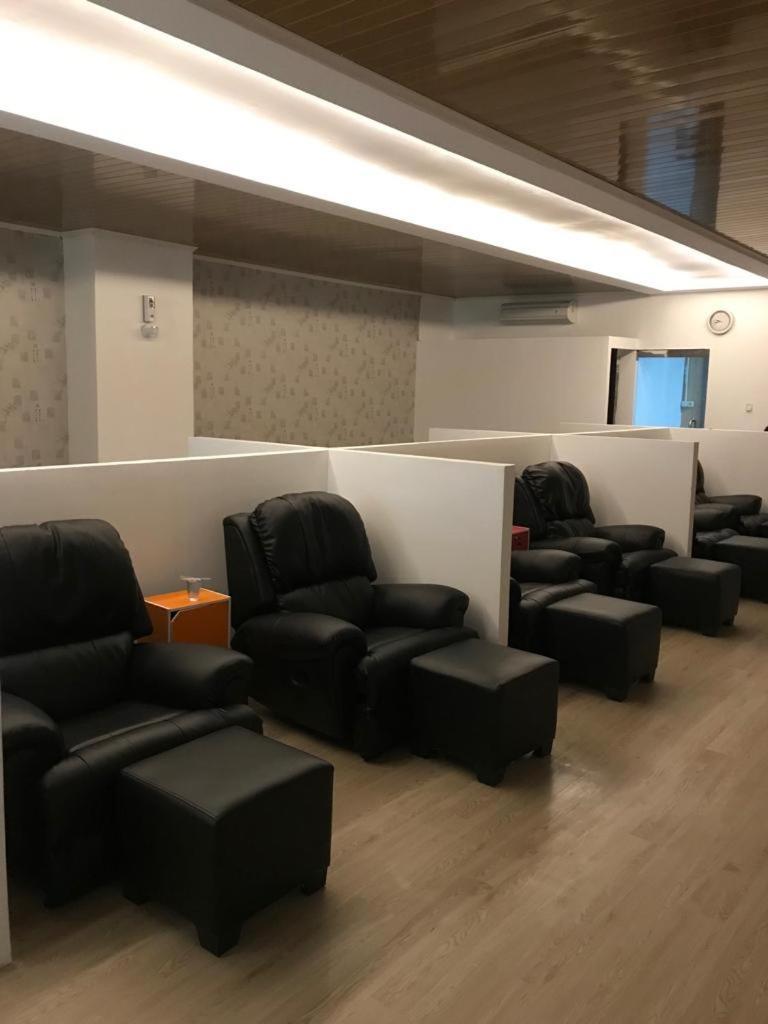 Heavenly Land Family Hotel Palembang Eksteriør billede